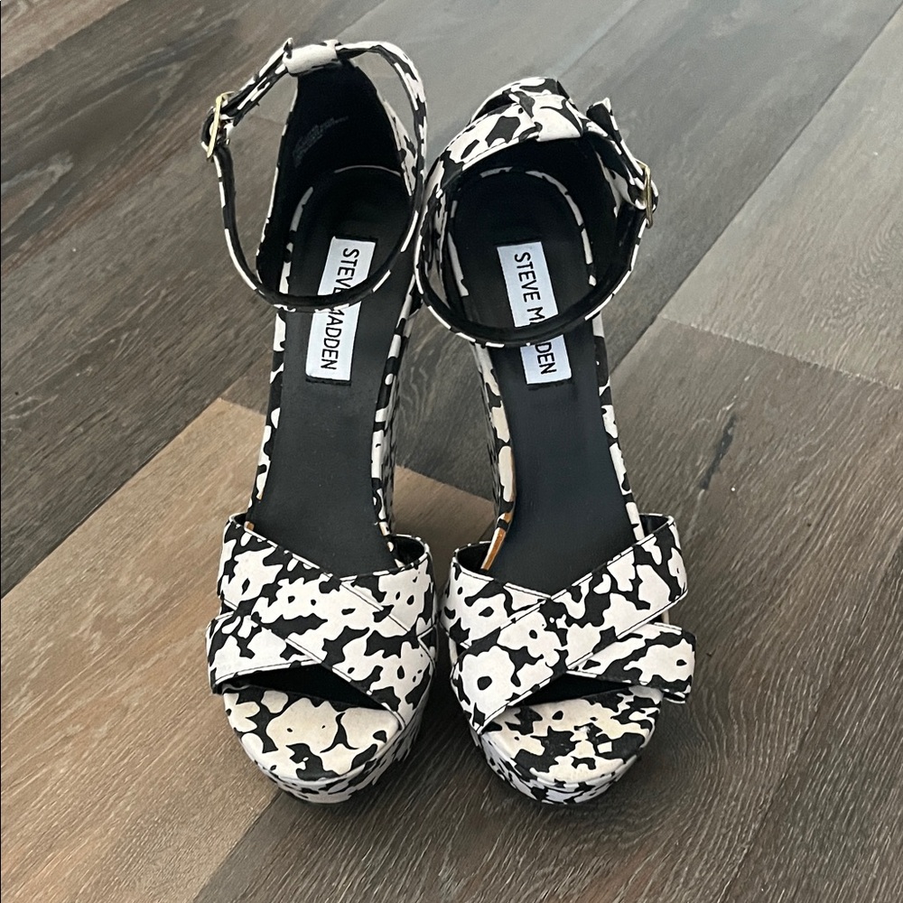 Steve Madden Monochrome Patterned Heels